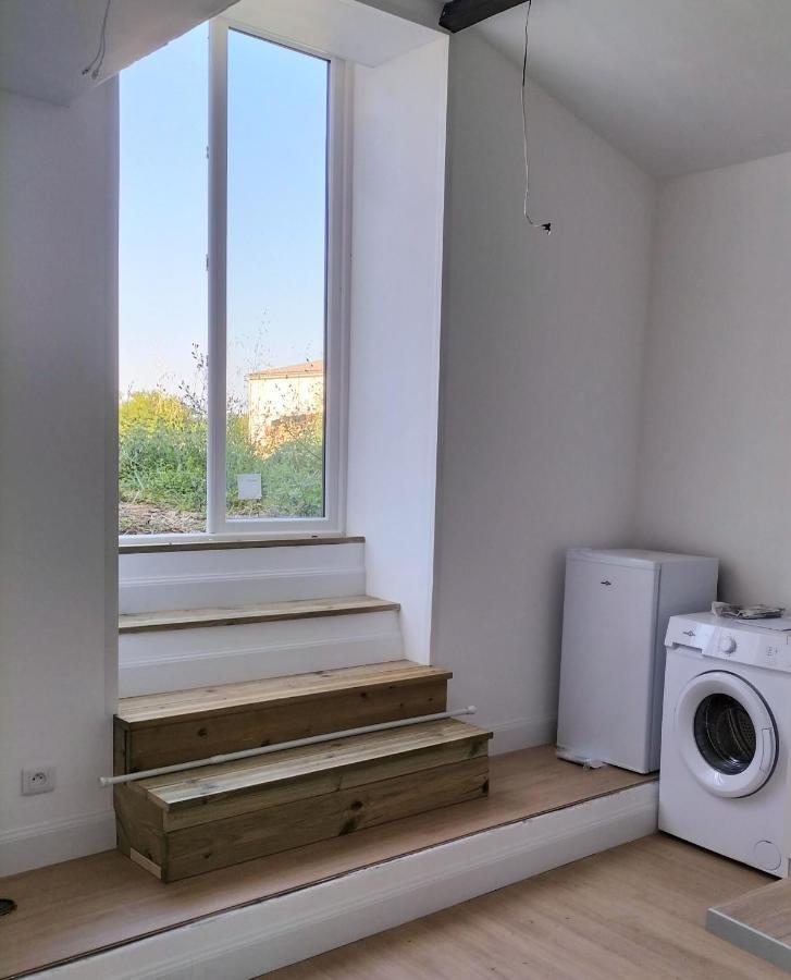 Chez Cali Apartment Eyrans ภายนอก รูปภาพ